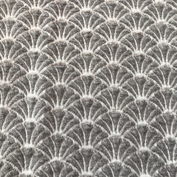 Loft Lightweight Elbow Sleeve Patterned Top - Picture 3 of 6